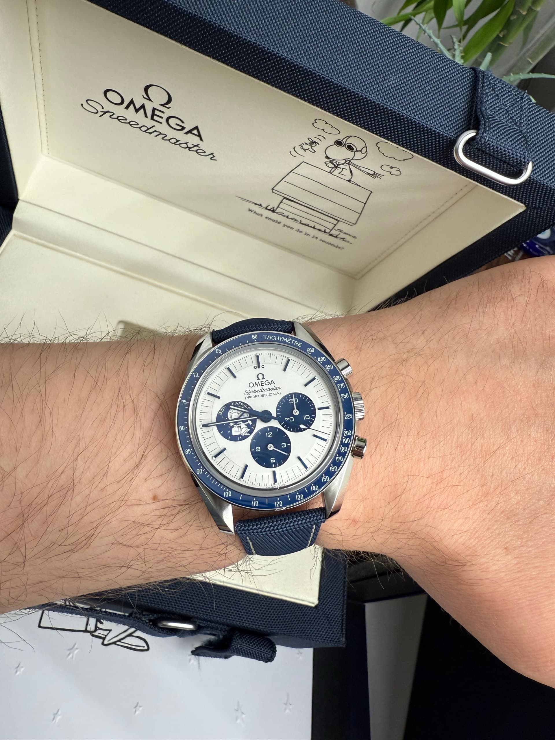 Speedmaster Silver Snoopy Award”