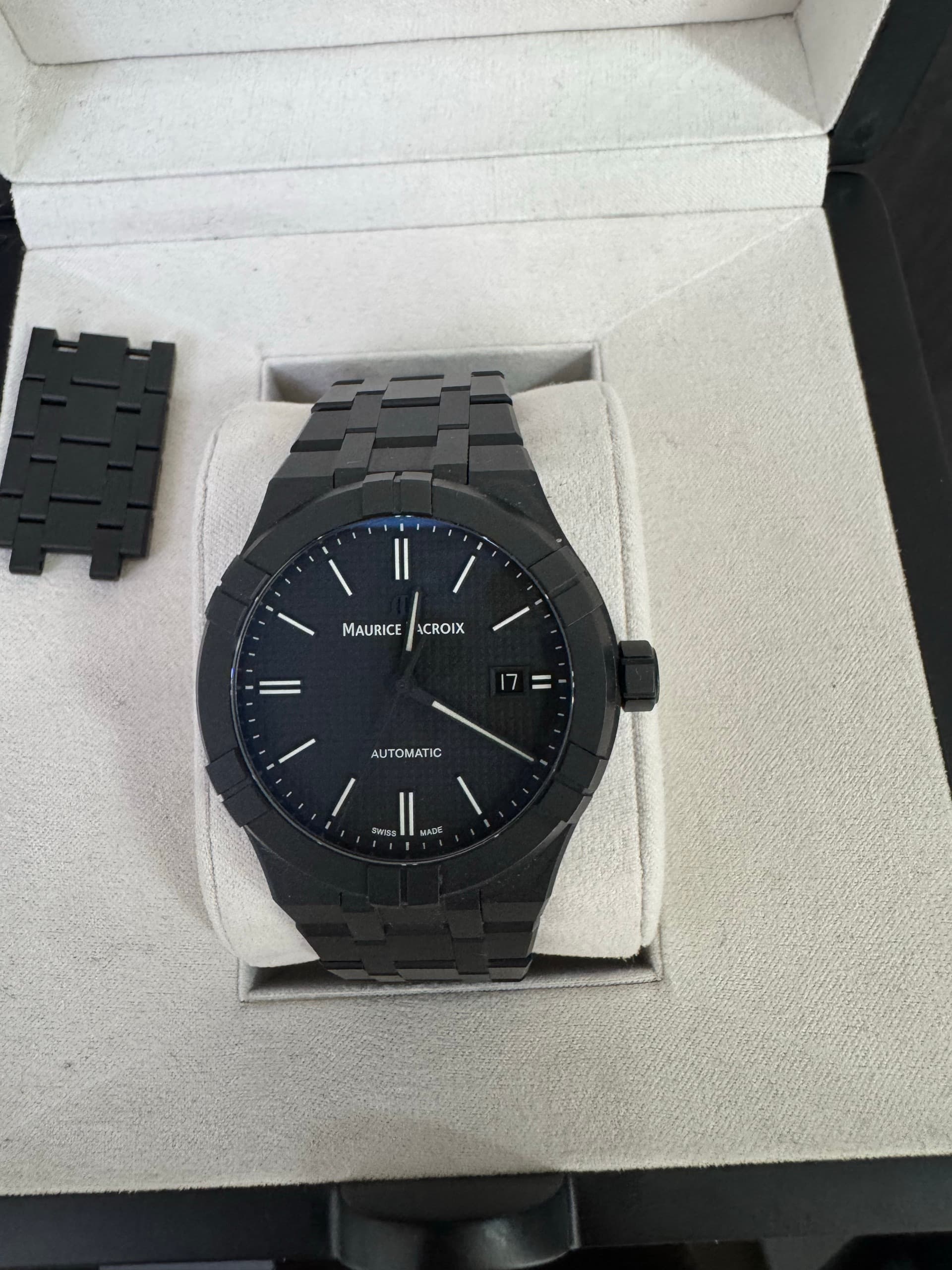 Maurice Lacroix Aikon Automatic Ceramic